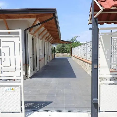 Pars Domus Romantic Con Jacuzzi E Parcheggio Privati *