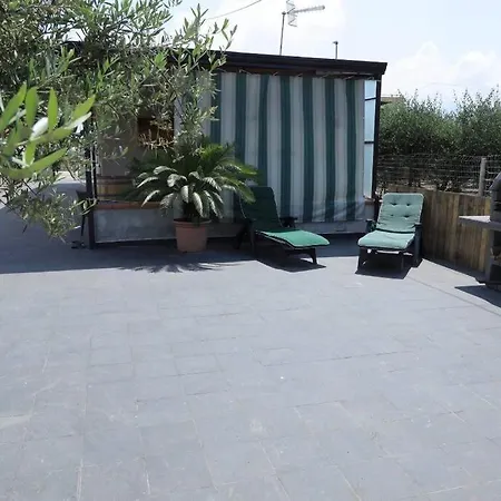 Pars Domus Romantic Con Jacuzzi E Parcheggio Privati Apartment *
